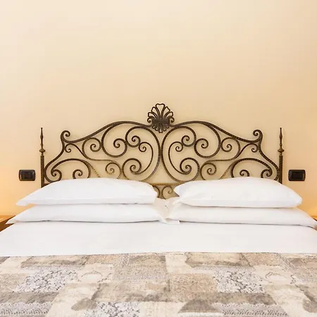 Ca' Dei Mercanti Apartment *